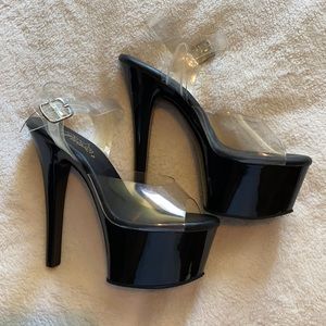 Pleasers size 7 platform shoes